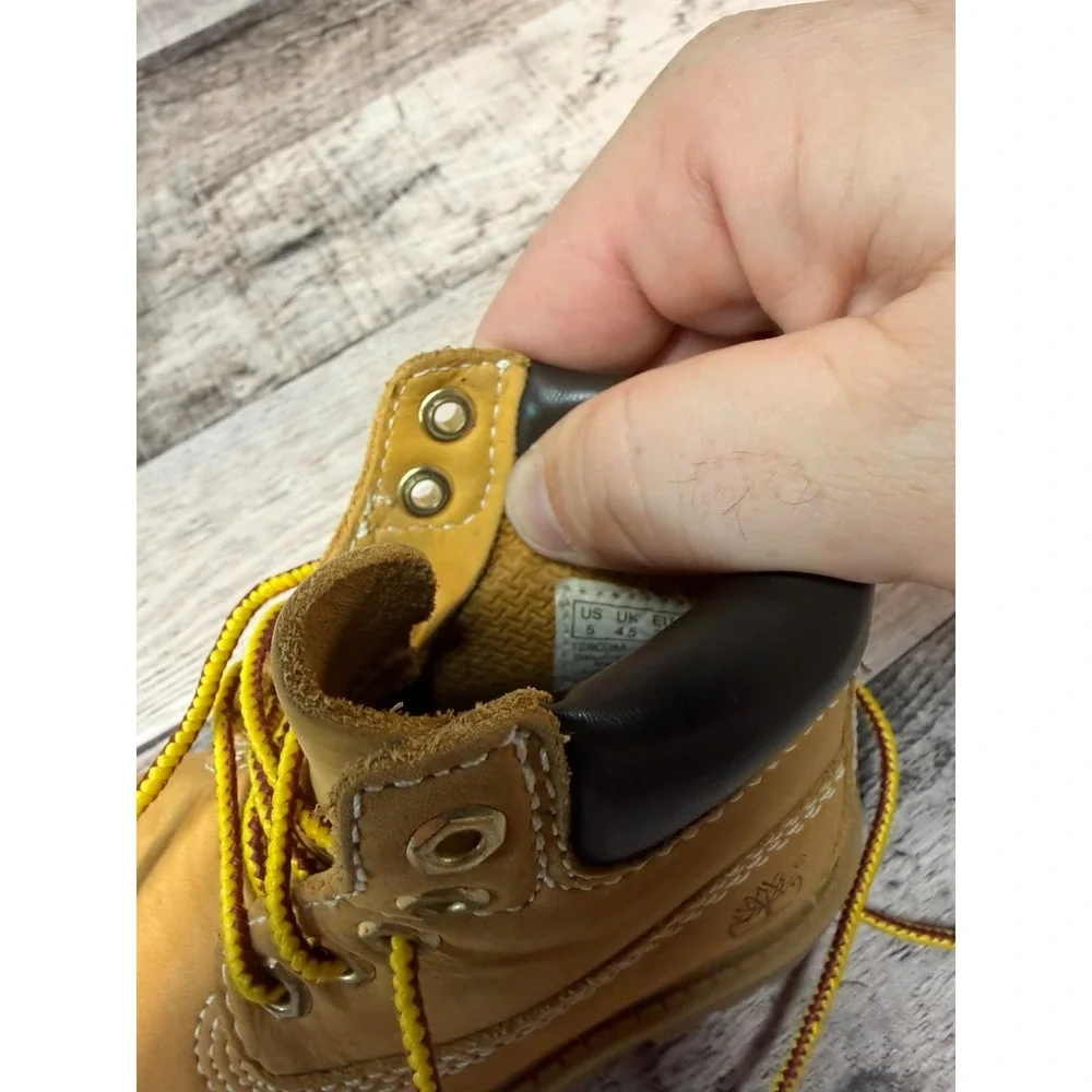 Timberland 12809M Kids Tan Suede Boots‎ Size 5 Toddler